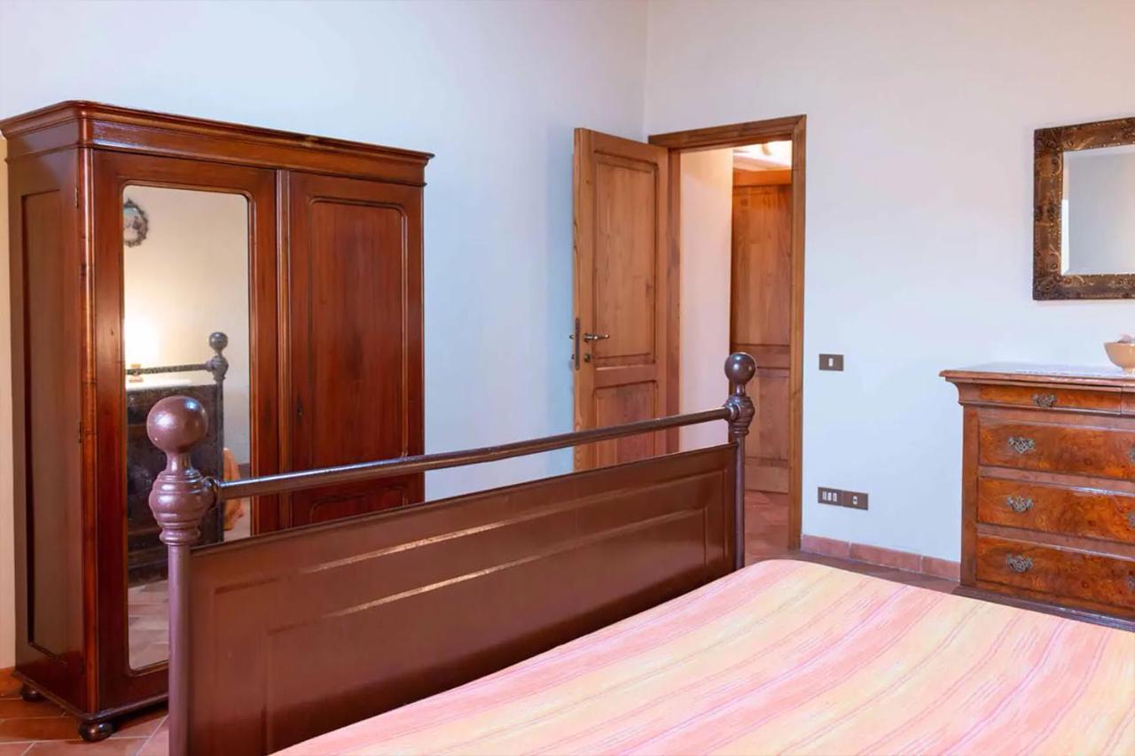 Agriturismo Con Piscina In Toscana, Tribbiano Arezzo Luaran gambar
