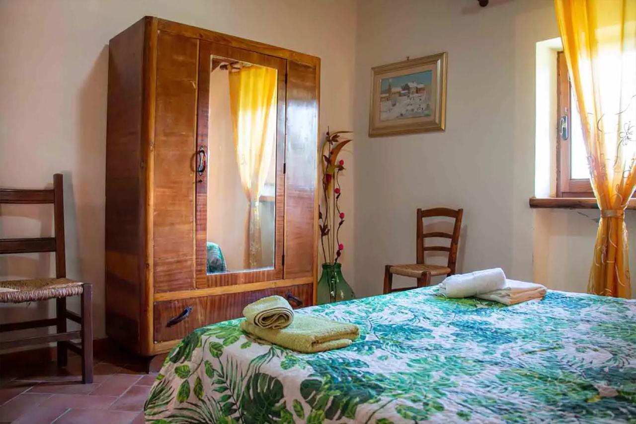 Agriturismo Con Piscina In Toscana, Tribbiano Arezzo Luaran gambar