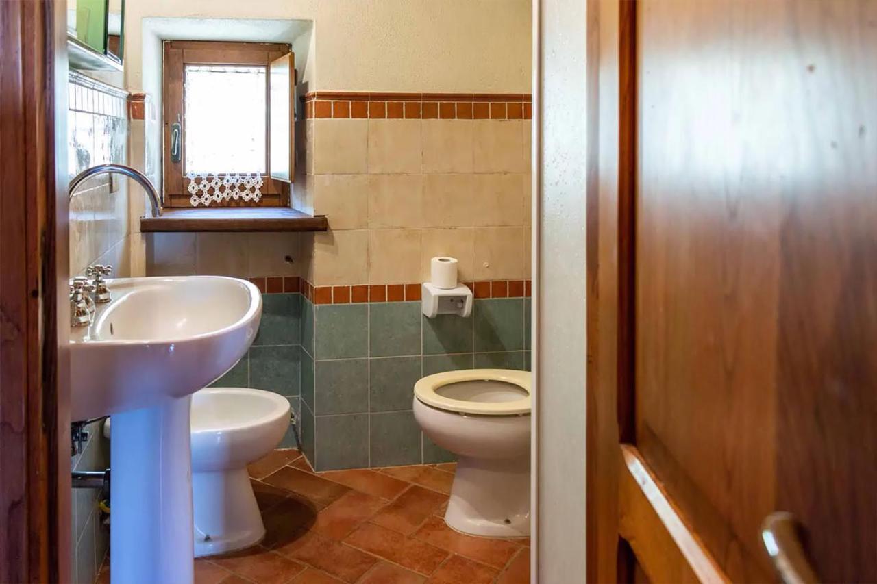 Agriturismo Con Piscina In Toscana, Tribbiano Arezzo Luaran gambar
